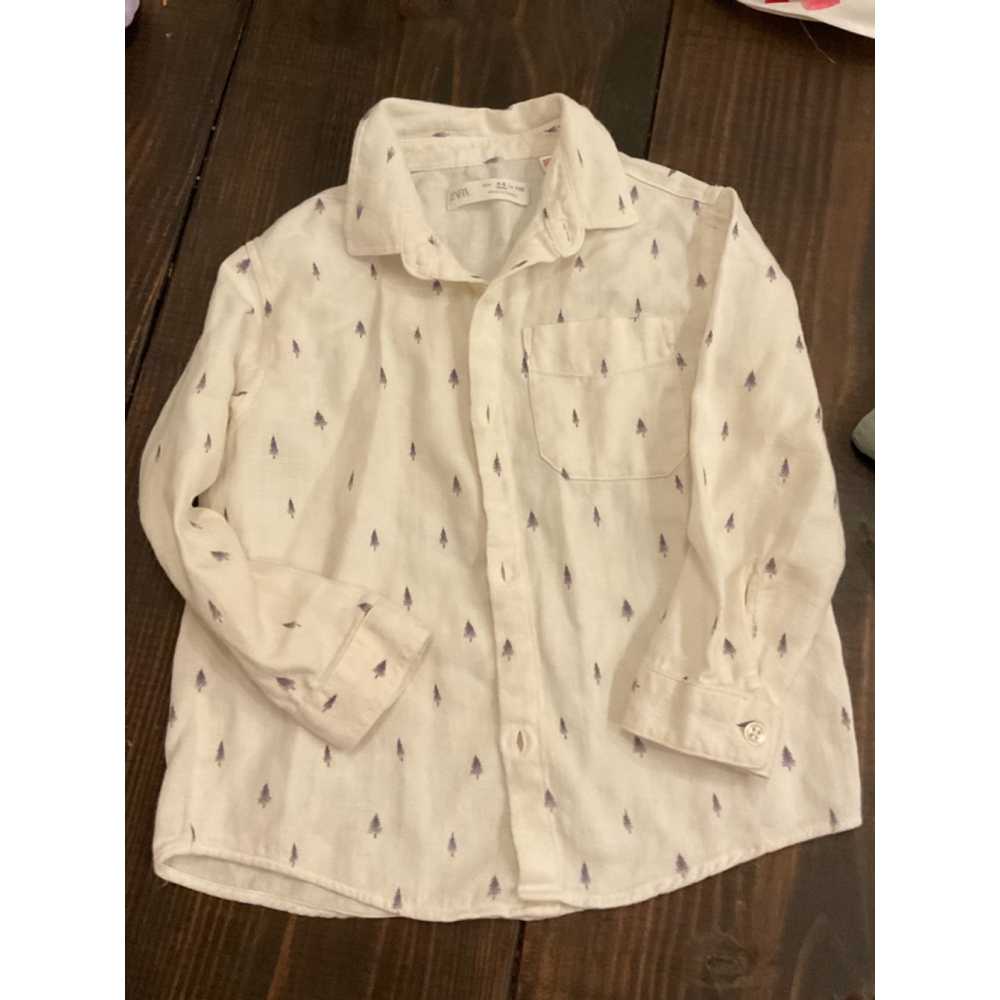 Boys Zara Button Down Shirt Size 4-5 White with Trees cotton